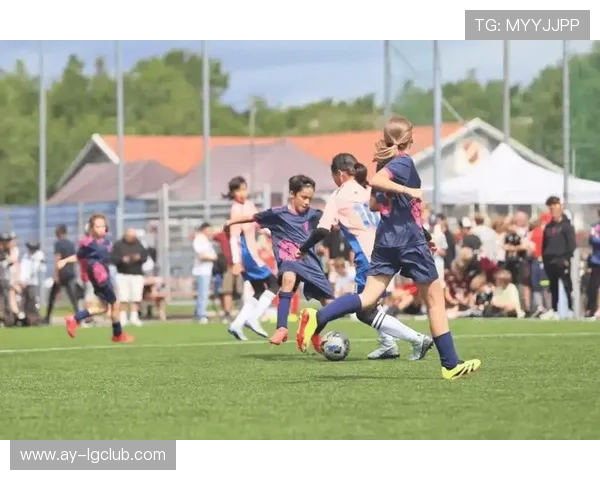 全面解析定南足球比赛阵容与关键球员搭配策略及战术趋势深度展望